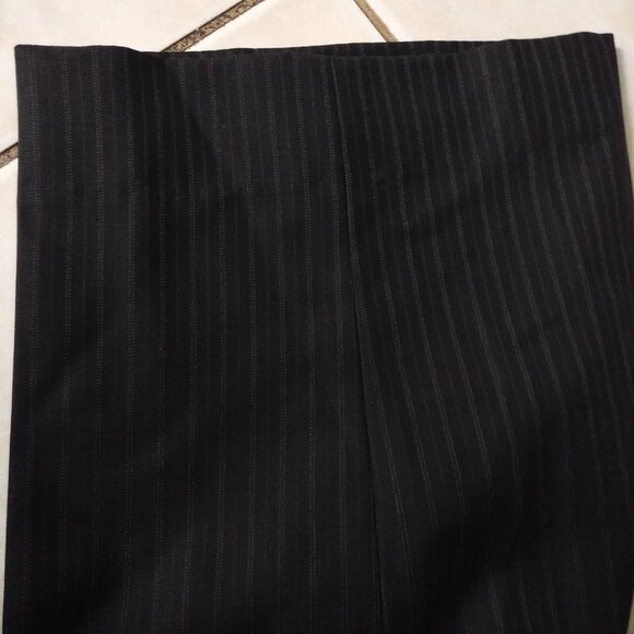 Calvin Klein 2 Piece Pinstriped Black Suit - Picture 2 of 8